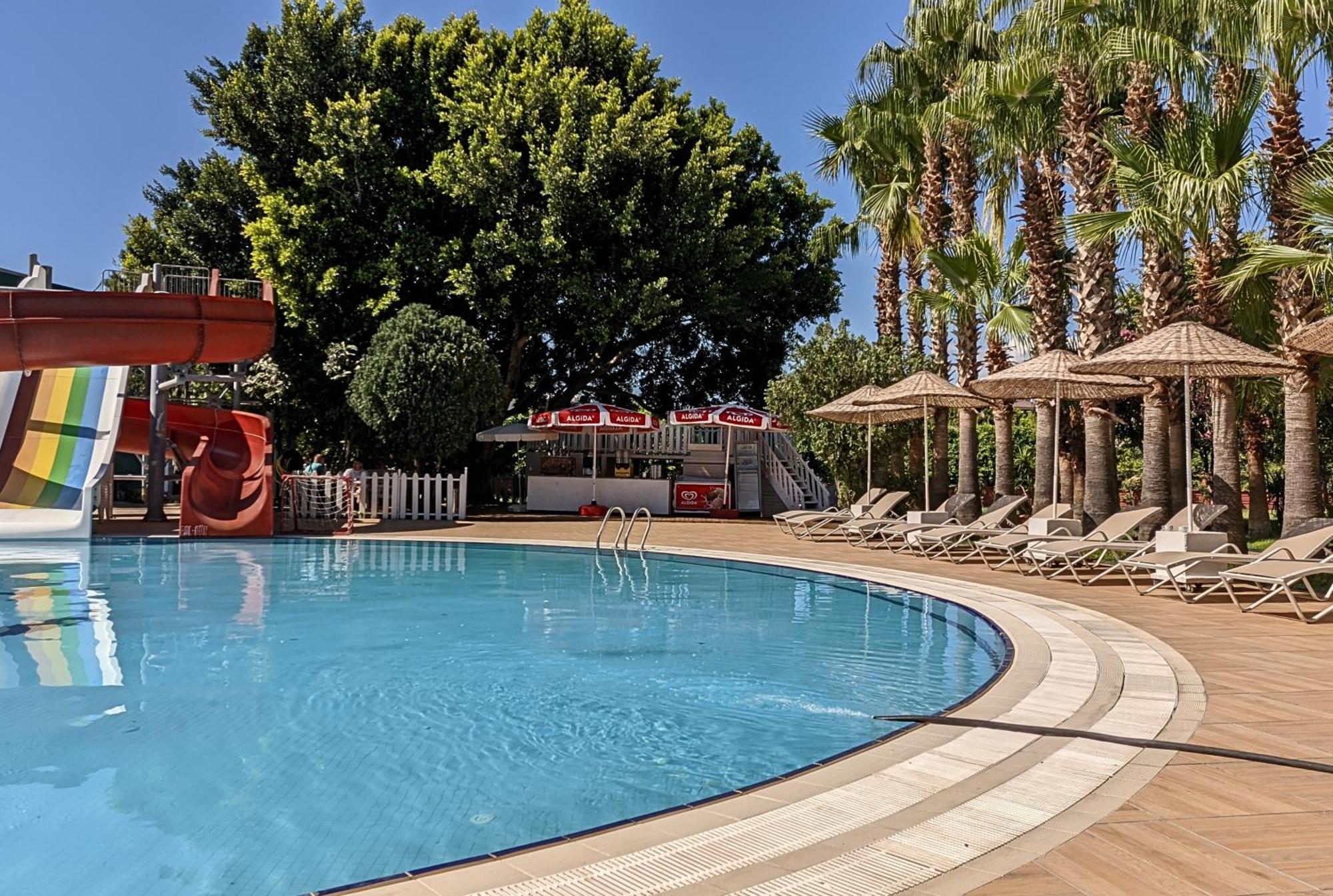 Uk Hotel Kiris Antalya Eksteriør billede
