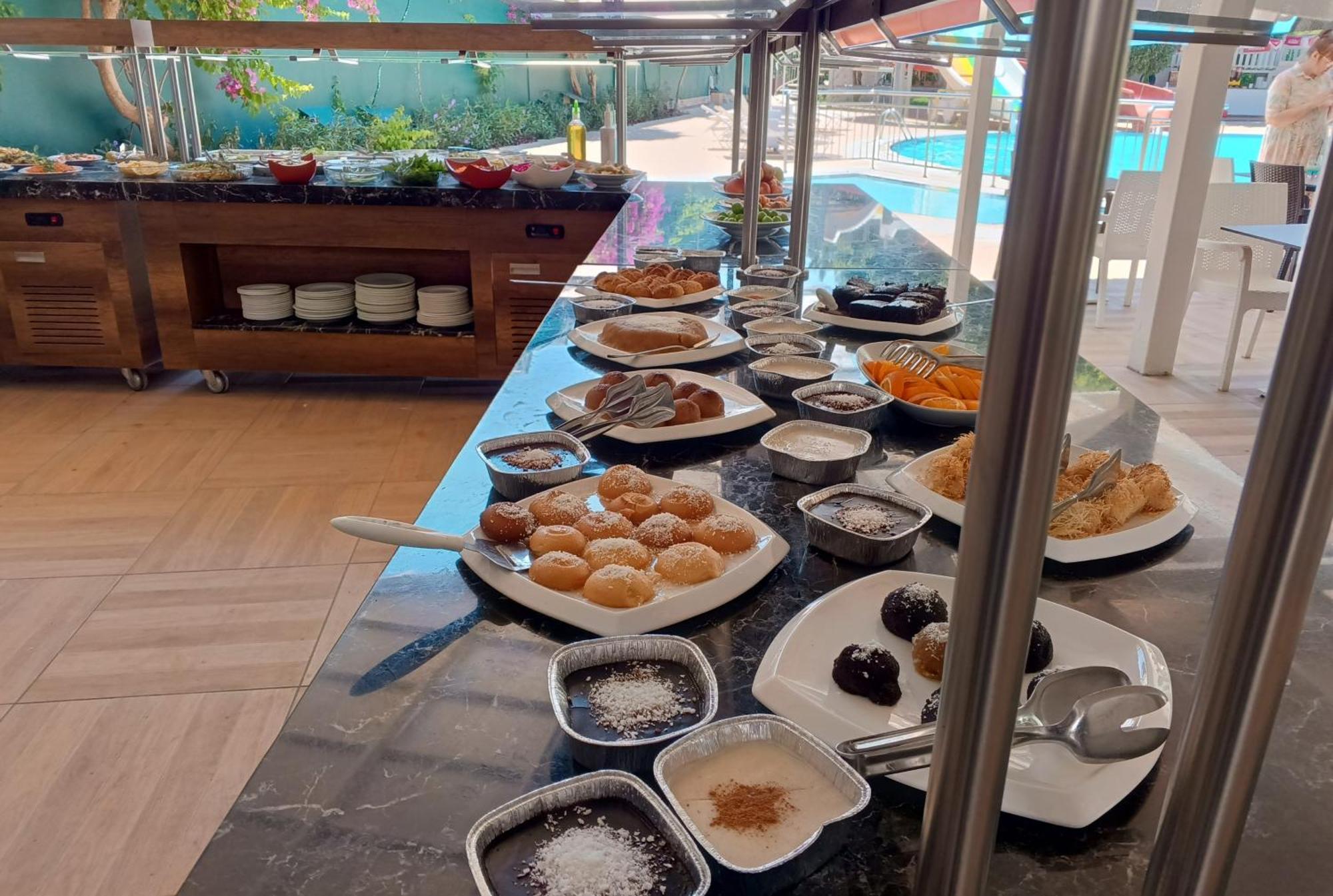 Uk Hotel Kiris Antalya Eksteriør billede